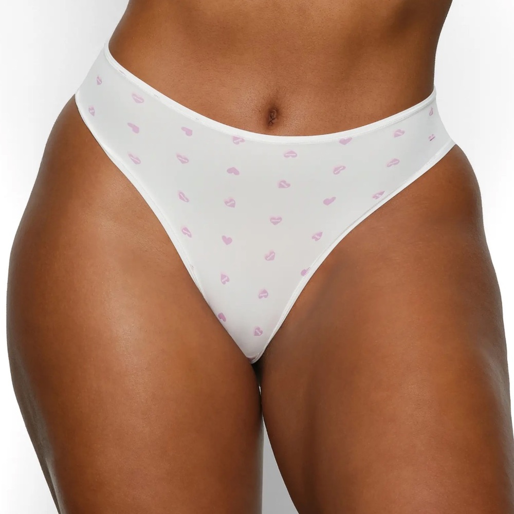 SKIMS Fits Everybody Cheeky Briefs